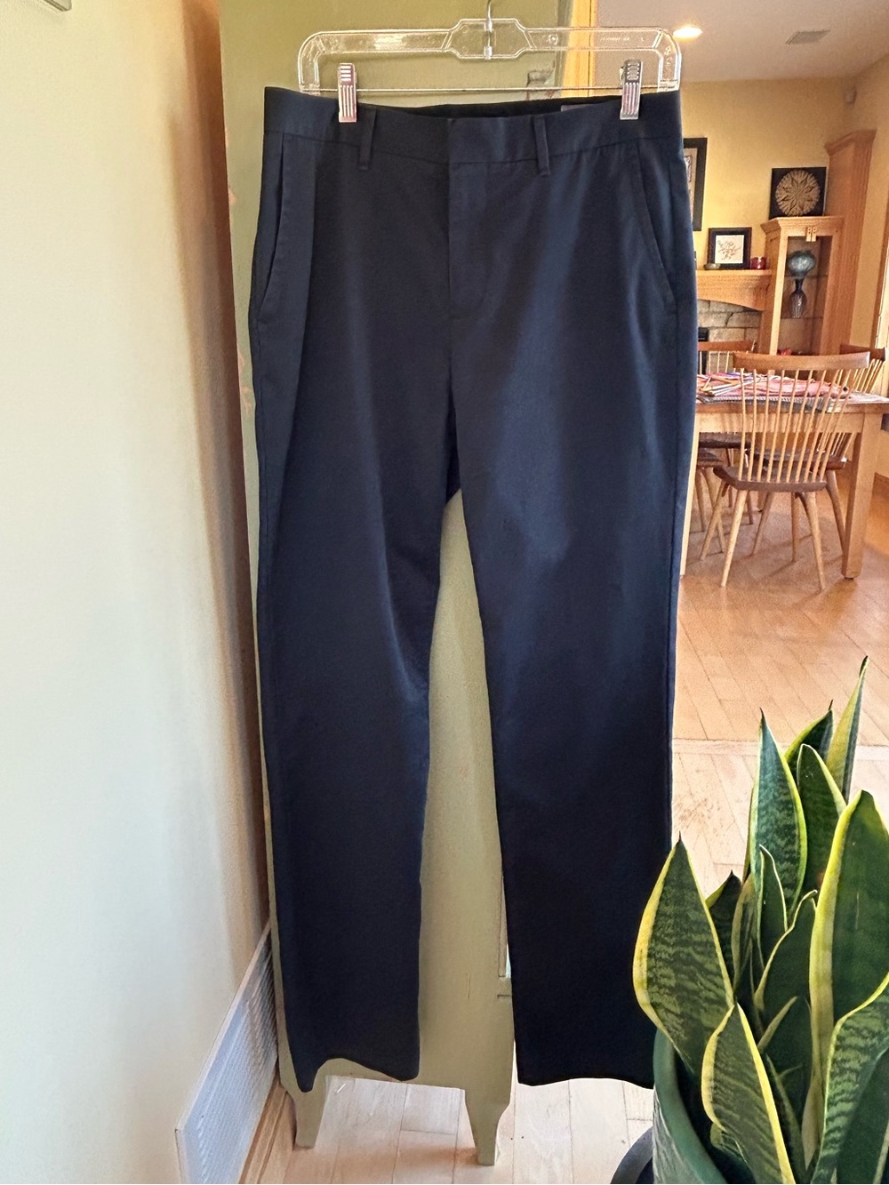 Bonobos Men’s Monday 100% Cotton Straight Leg Pants in True Navy Blue Size 30X34